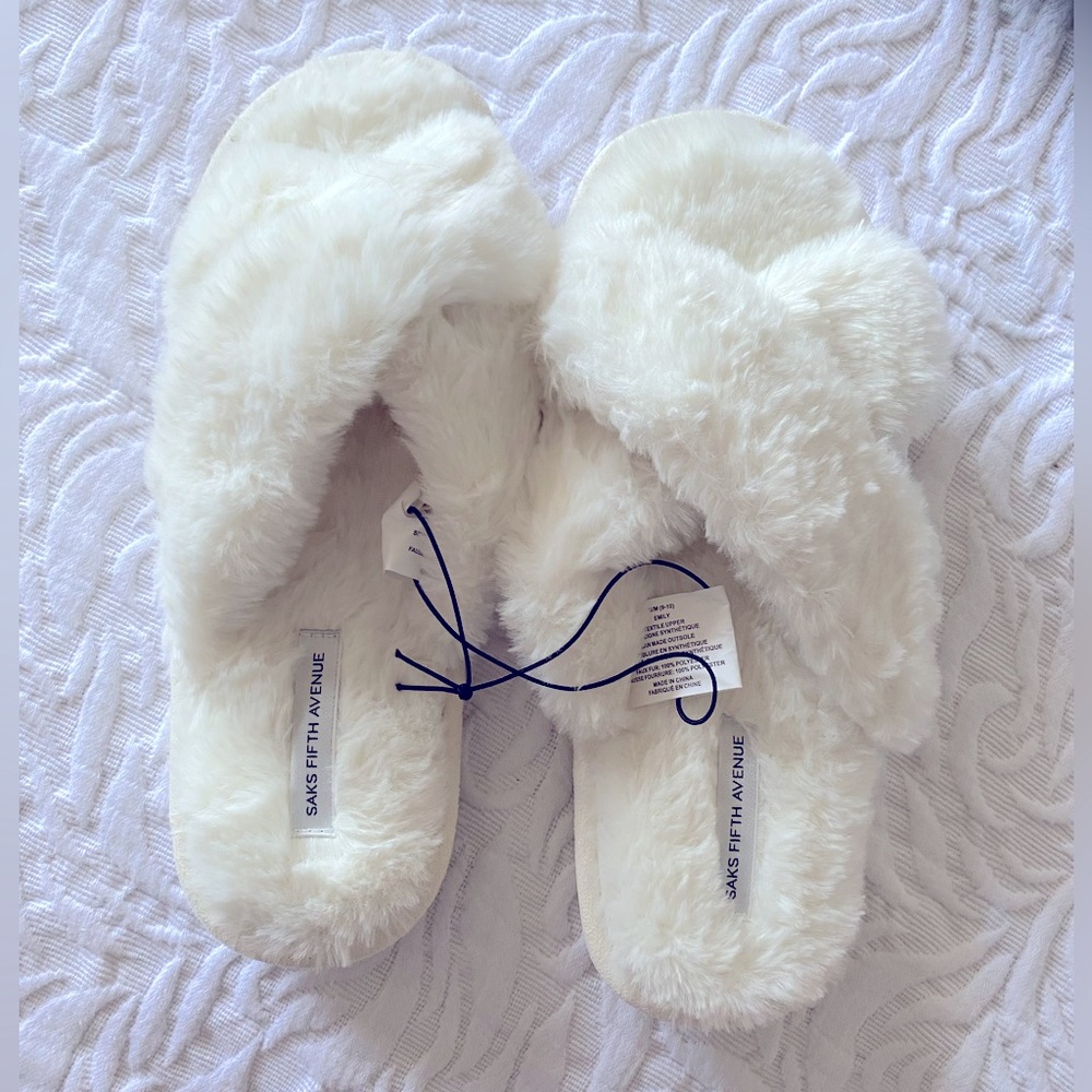 COPY - New Saks Fifth Avenue Emily Faux fur slippers